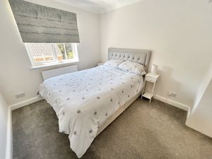 Bedroom- click for photo gallery